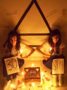 Para votar por esta foto,  envía Mars1 como SMS al código 410. ($1