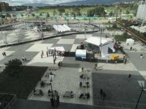 Desde el medio día inició el montaje.