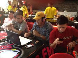 Tato Cepeda y Rafa Cifuentes minutos antes del partido en la transmisión del Rock n' gol