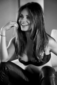 Mila Kunis, su actual novia