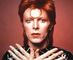 David Bowie publica las portadas de su disco 'Nothing Has Changed' -  