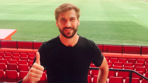 Twitter.com/llorentefer19