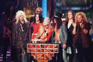 GUNS N ROSES