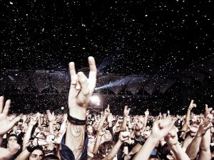 ...ven y siente el RUIDO !