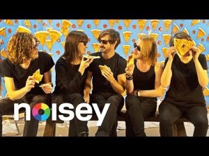 Thumbnail vídeo youtube: 34 años cumple hoy Macaulay Culkin