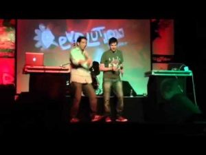 Thumbnail vídeo youtube: Santiago Rendón y Tato Cepeda en la batalla de Djs..