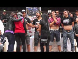 Thumbnail vídeo youtube: Las barrigas sexys de la maratón del Gallo 2013