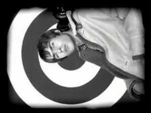 Thumbnail vídeo youtube: Oasis - Wonderwall