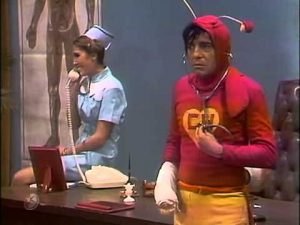 Thumbnail vídeo youtube: El Chapulín Colorado - No se vale mano negra