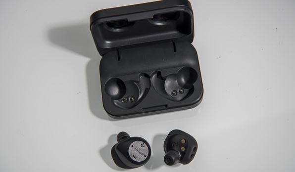 Para Que Son Los Auriculares Que Usan Los Cantantes