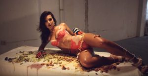 Foto: LOVE Magazine | Emily Ratajkowski