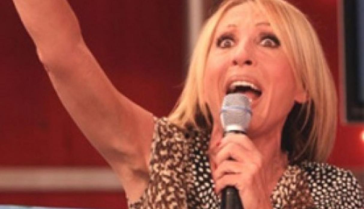 Laura Bozzo Algun Dia Tuvo 18 Anos Y Sus Fotografias Son Sorprendentes Radioacktiva Com