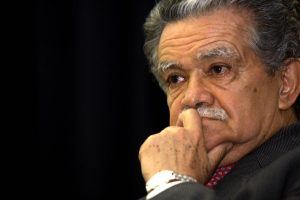 HECTOR HULLOA (DON CHINCHE) HECTOR HULLOA DON CHINCHE5.JPG