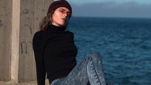 poulainne_polemica_redes_no_depilarse