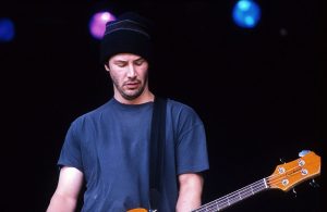 Keanu Reeves Glastonbury 1994