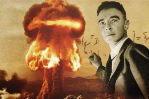 Robert Oppenheimer dirigió el Proyecto Manhattan, en el que crearon dos bombas atómicas que destruyeron Hiroshima y Nagasaki. Luego de esto impulsó un proyecto para el uso pacífico de la energía nuclear