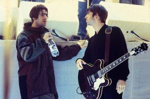 Photo of Noel GALLAGHER and Liam GALLAGHER and OASIS