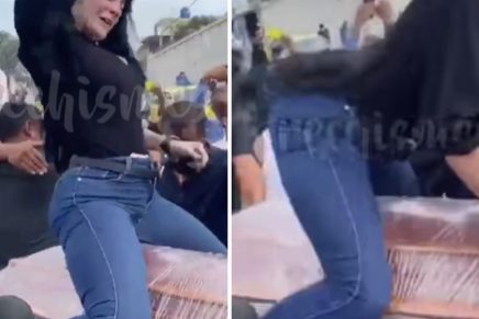 Mujer bailó sensualmente sobre el ataúd de su esposo para despedirlo