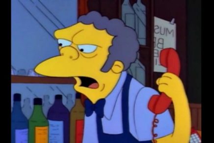 Los Simpson: el extraño mensaje oculto en el teléfono de la taberna de Moe