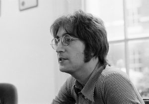 Con video incuido, revelan versión remasterizada de 'Mother' de John Lennon