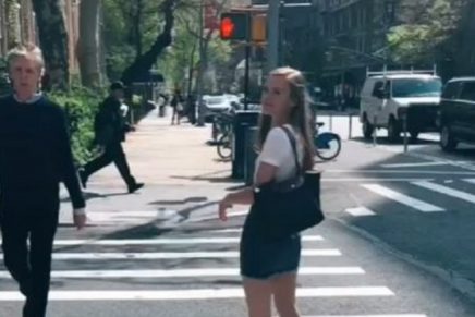 Se tomó una foto y no se dio cuenta que tenía a Paul McCartney al lado