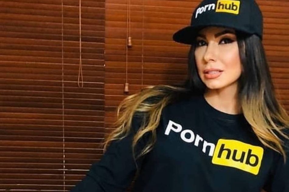 Esperanza Gómez: fans reviven foto de la actriz con sus 'lolas' al aire