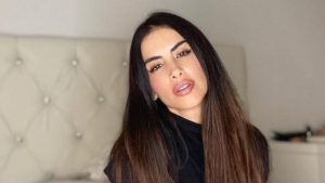 “Eres mi sueño” le dicen a Jessica Cediel por sensual foto con crop top blanco