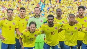 Revelan audio del VAR de la posible mano penal para Colombia contra Brasil