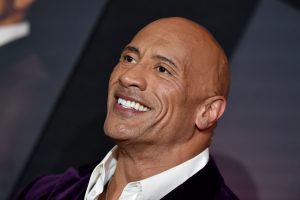 Dwayne Johnson, 'La Roca', le regaló su camioneta a un fanático y todo quedó registrado en video