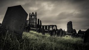 Video de una muñeca en un cementerio de Latinoamérica genera dudas, ¿se mueve_