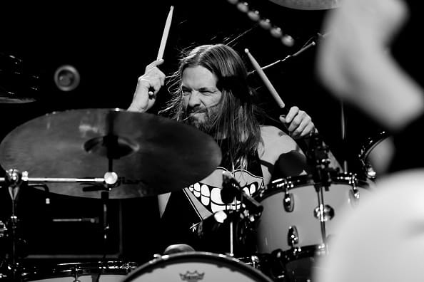 Seguidores de Foo Fighters lamentan en redes la muerte del baterista Taylor Hawkins