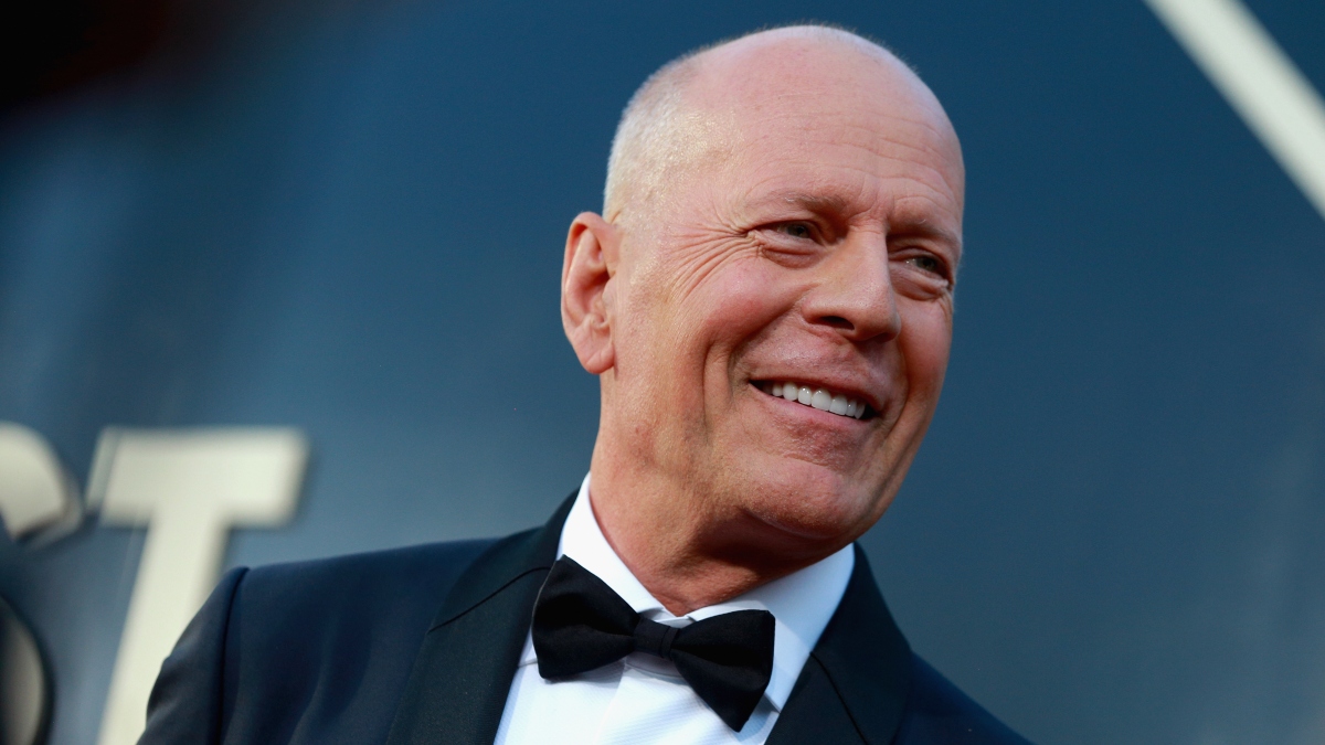 Bruce Willis se retira por afasia