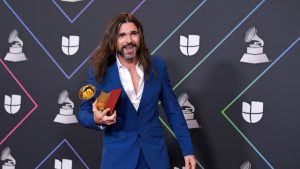 Lo cogió en el aeropuerto: Así fue la reacción de Juanes por ganar Grammy