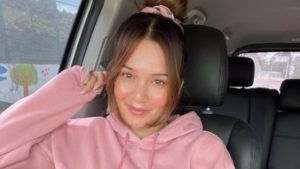 “Cuerpower”, le dicen a Lina Tejeiro por en la que presume su abdomen