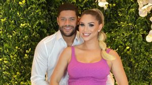 Futbolista del Atlético Mineiro tuvo bebé con sobrina de su exesposa