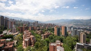 Dos mujeres medellín