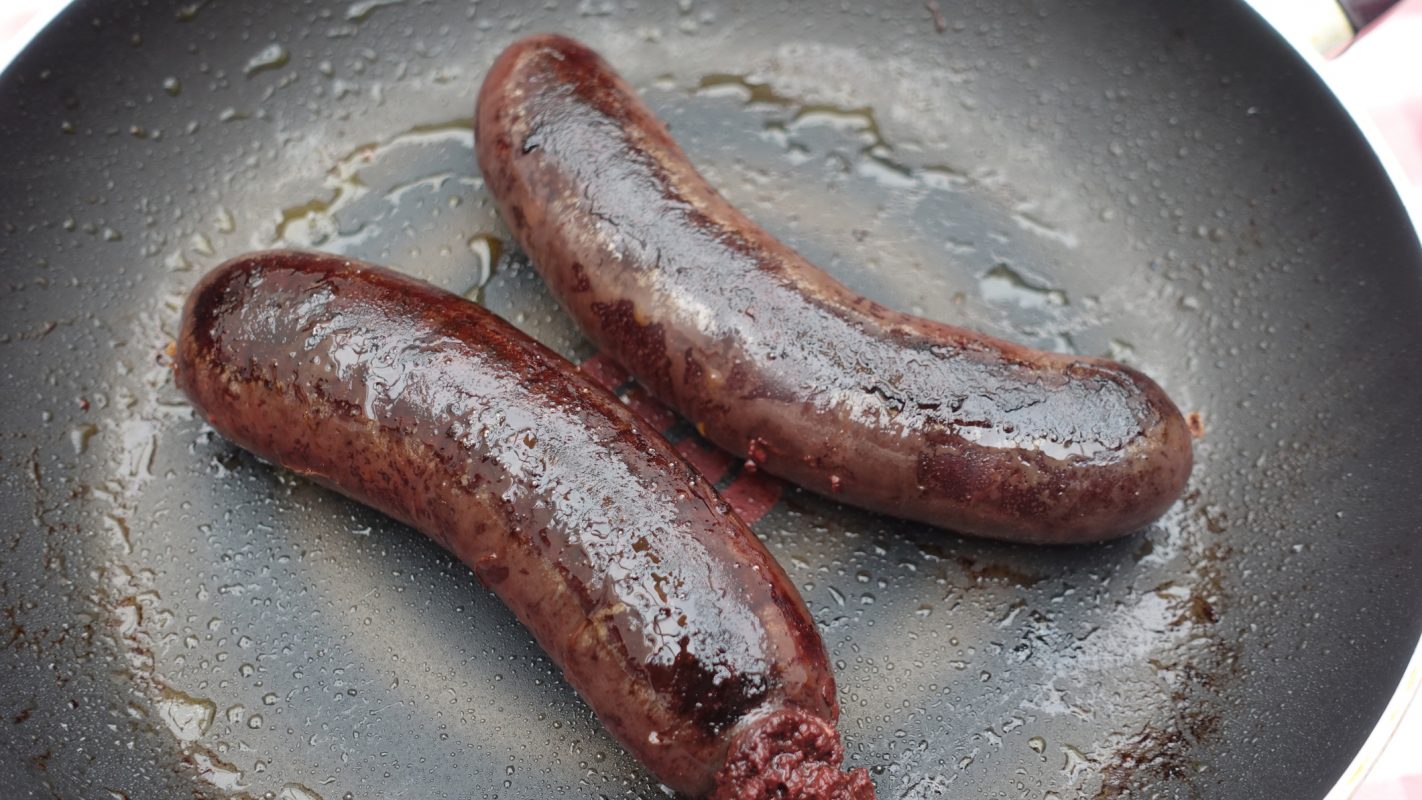 Hombre murió atragantado con una morcilla