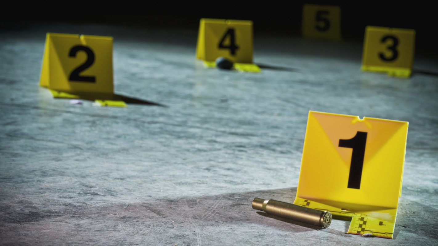 Cuatro personas muertas en camioneta