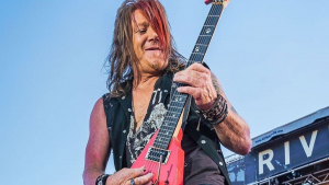 300922- guitarrista - Instagram