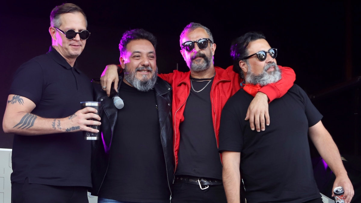 'Staff' de Molotov y Los Miserables se agarraron en pleno concierto