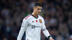 Cristiano Ronaldo arremetió contra el Manchester United y dice que se sintió “traicionado”