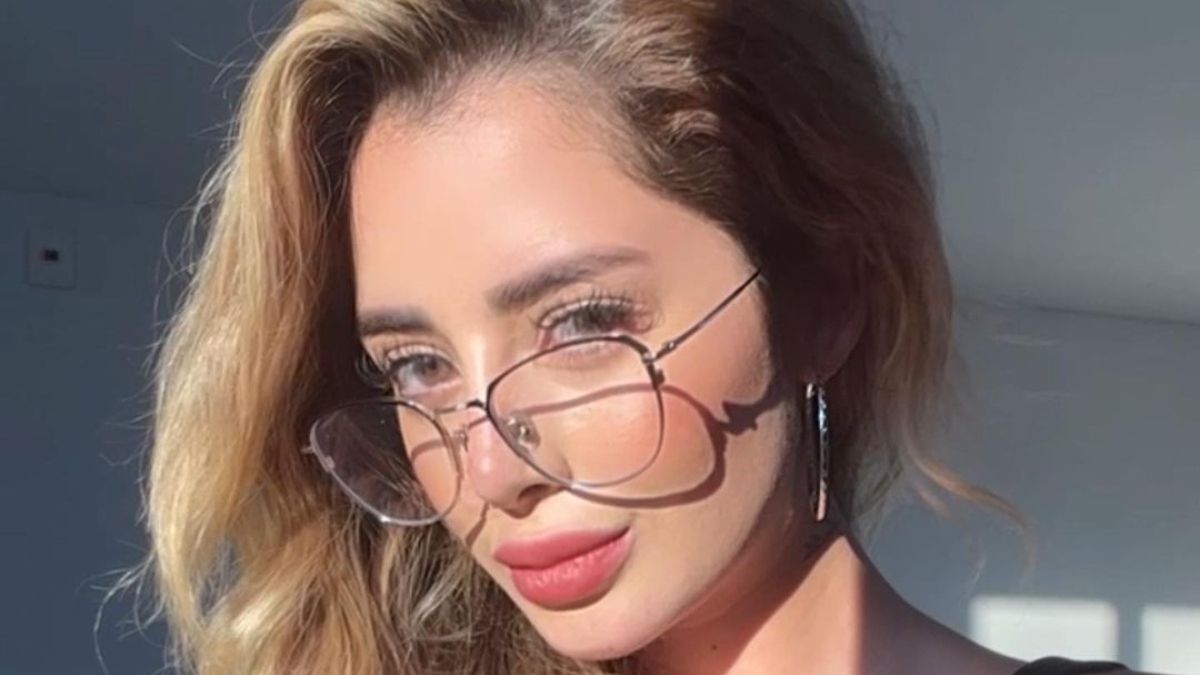 "Quién fuera perlas finas", le dicen a la hija de Marbelle por sensual sesión de fotos