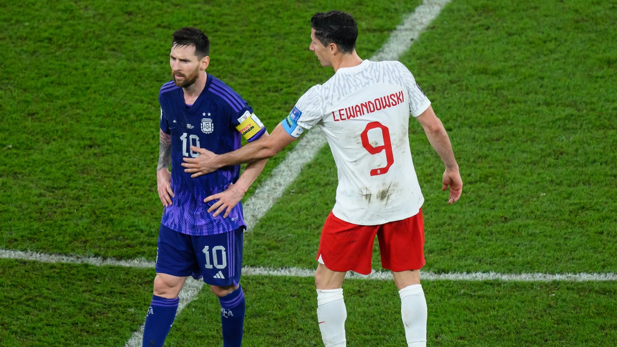 El tenso momento en el que Messi ignoró a Lewandowski en Qatar