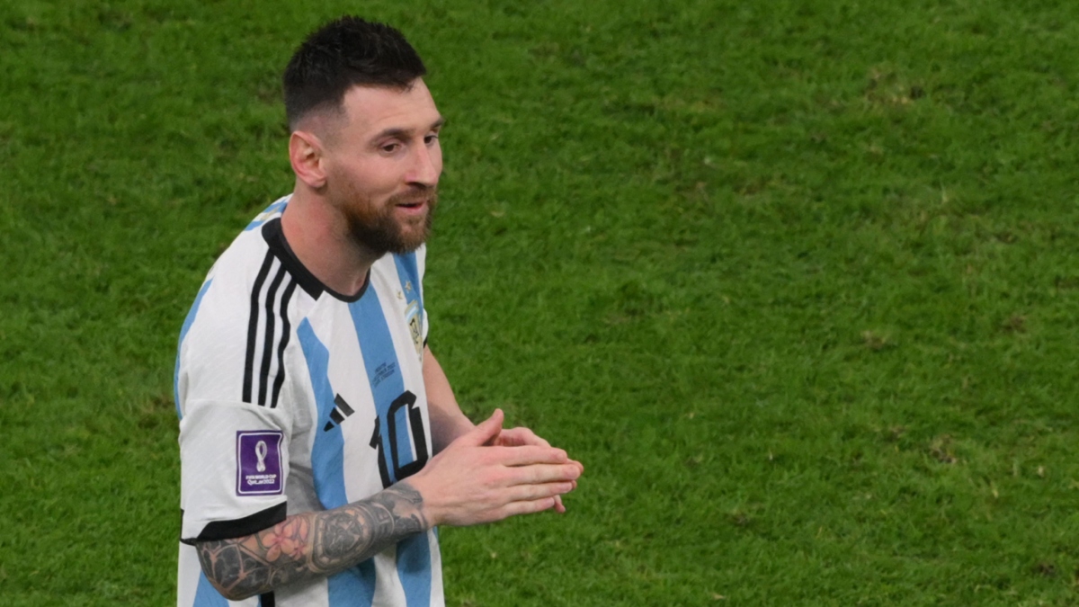 “¿Qué mirás, bobo?” la polémica frase de Messi ya tiene canción navideña