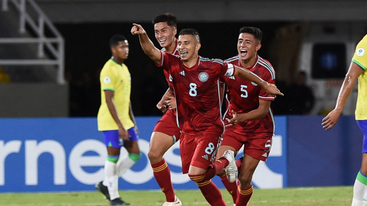 Reviva el golazo con el que Gustavo Puerta le reventó el arco a Brasil