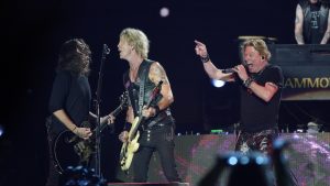 ¡Paraíso en Glastonbury! Dave Grohl tocó con Guns N’ Roses; vea el video