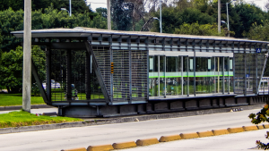 291123 - TransMilenio estaciones - getty