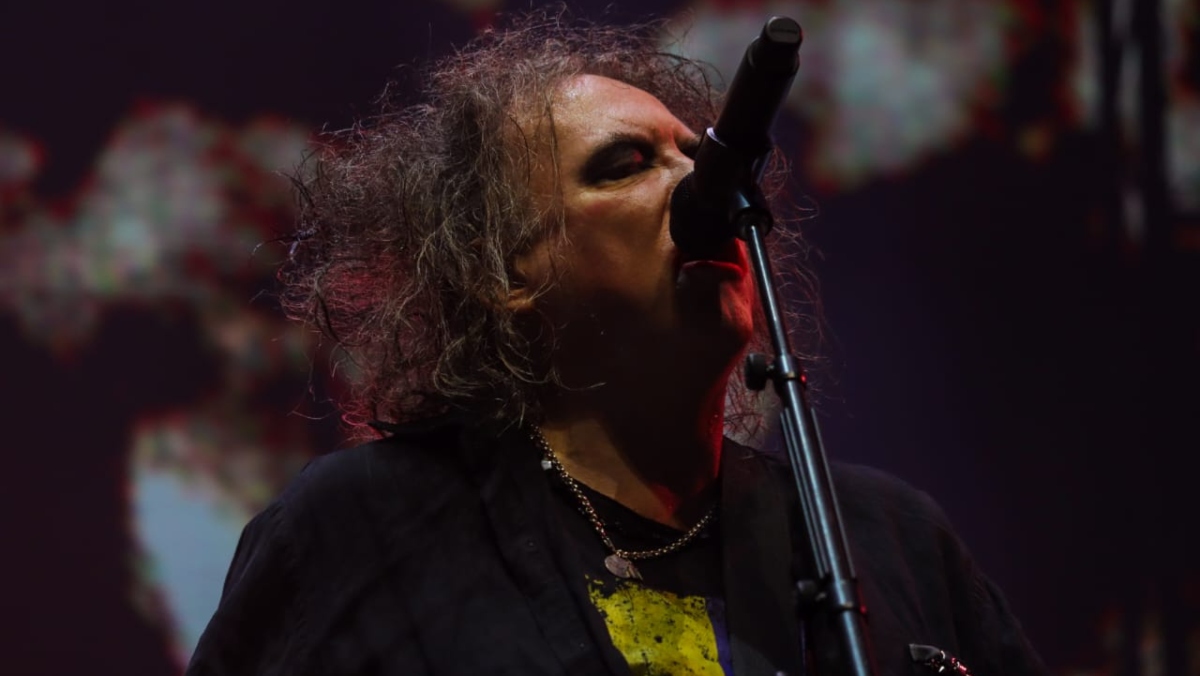 Robert Smith rindió homenaje a Colombia en el concierto de The Cure en Bogotá