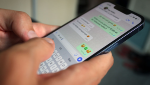 130124 - whatsapp - getty