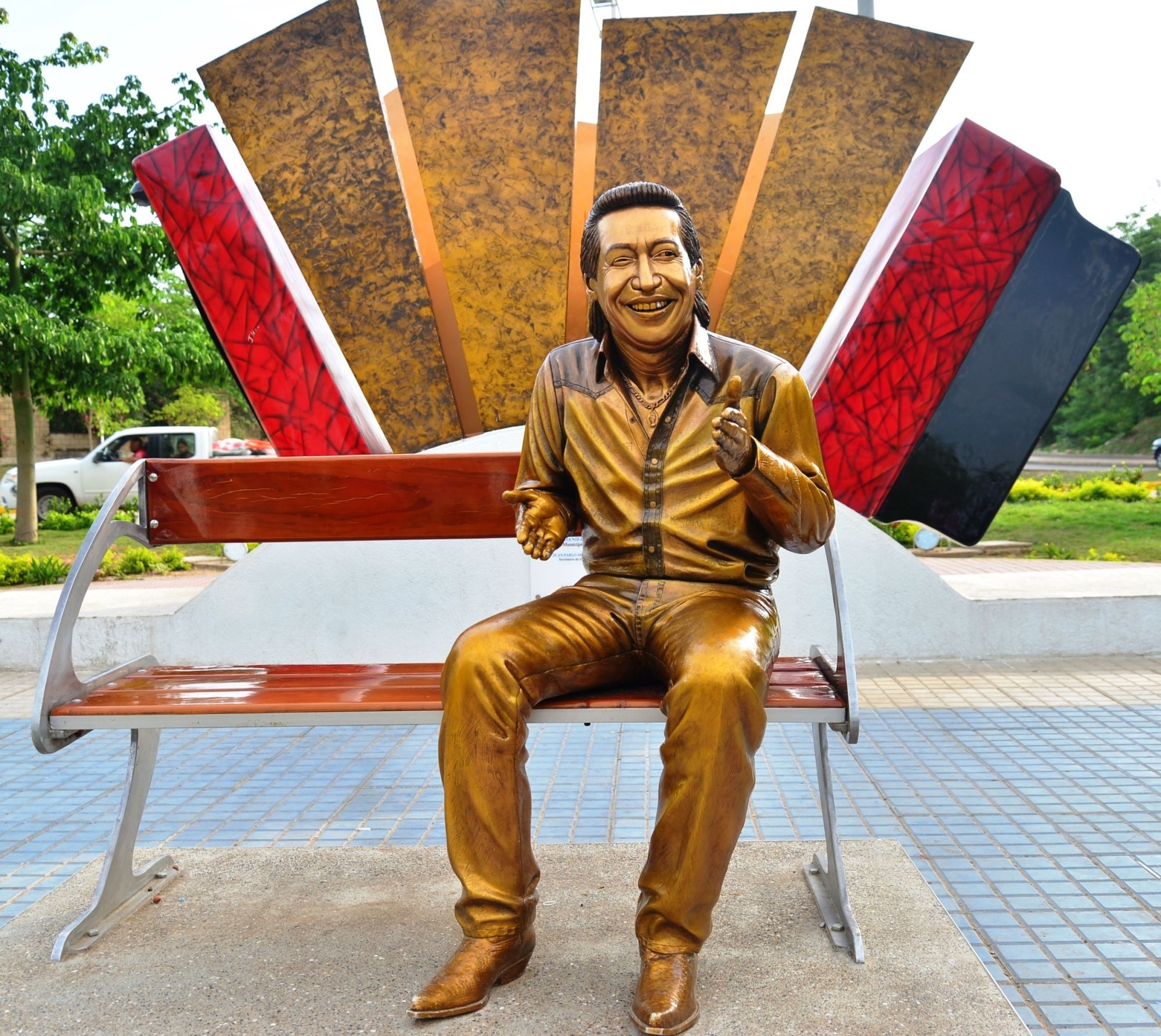 Estatua Diomedes Díaz - Colprensa 